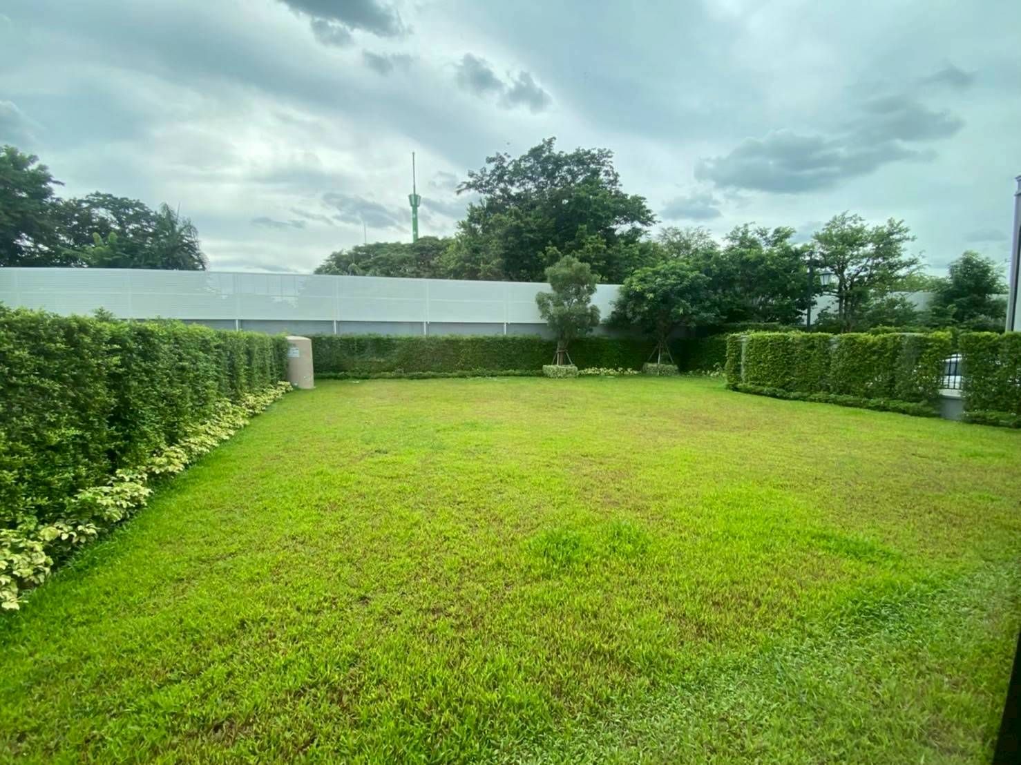 5 卧室 独立房屋 出售 在  - Image 10