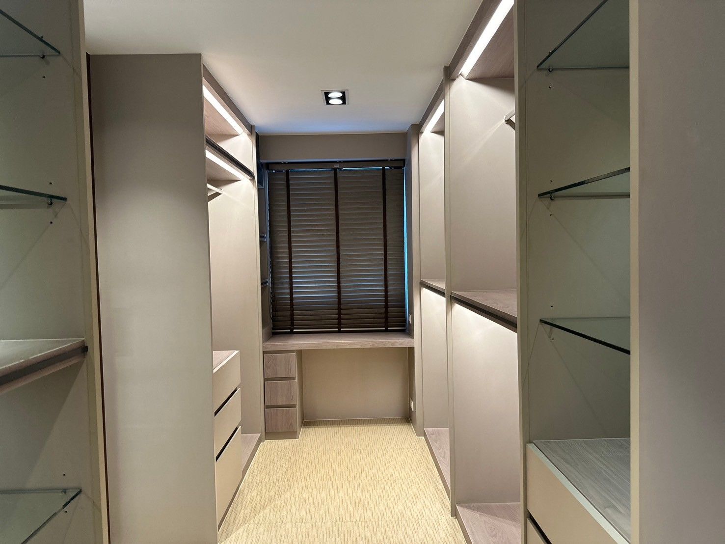 Ploenchit Terrace - Image 12