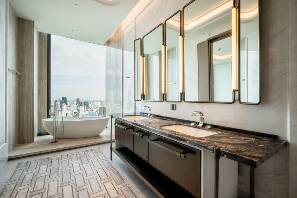 3 Bedroom Condo For Sale in Lumphini, Pathum Wan, Bangkok - Image 30