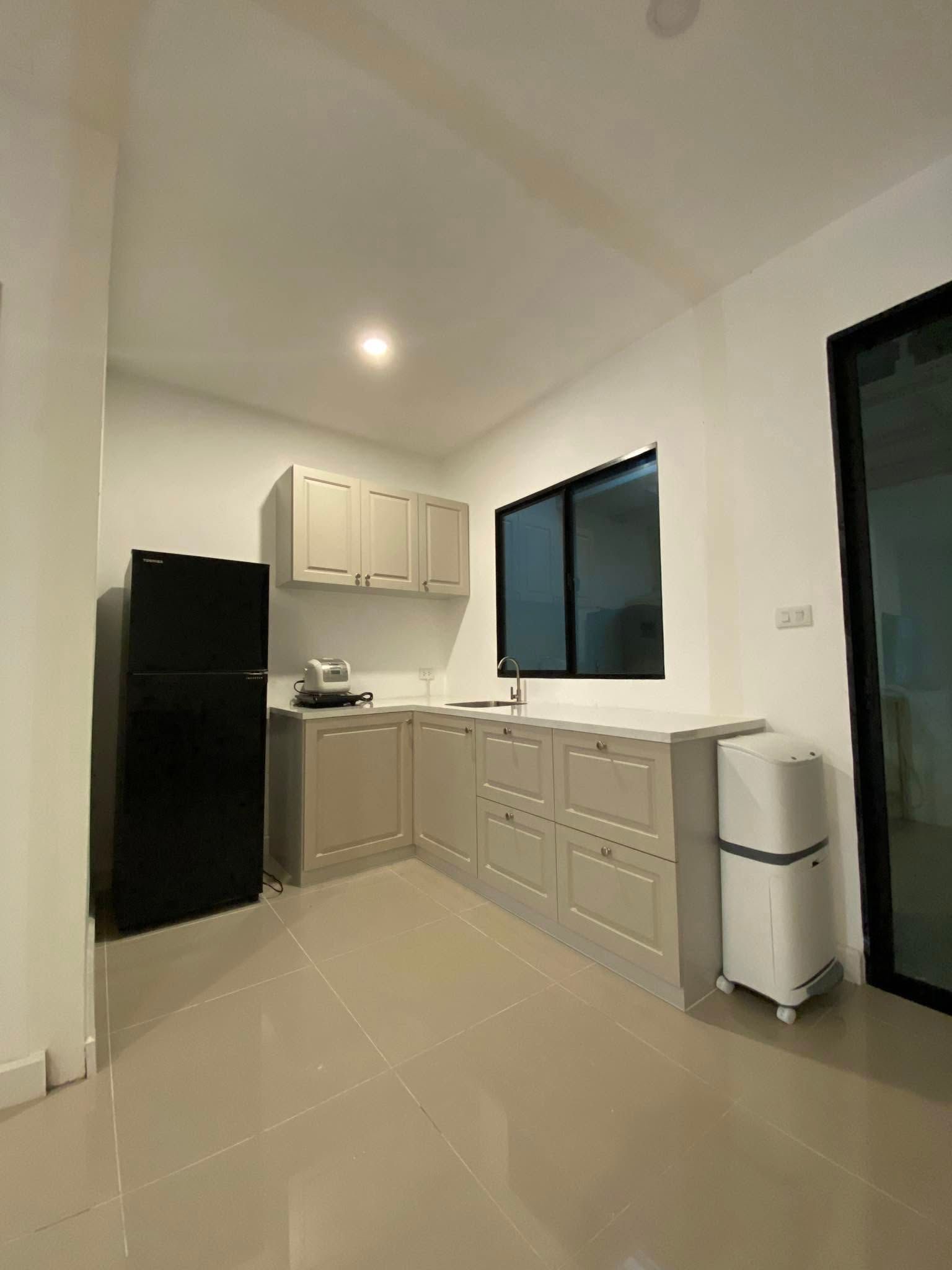 Patio Srinakarin - Rama 9 - Image 11