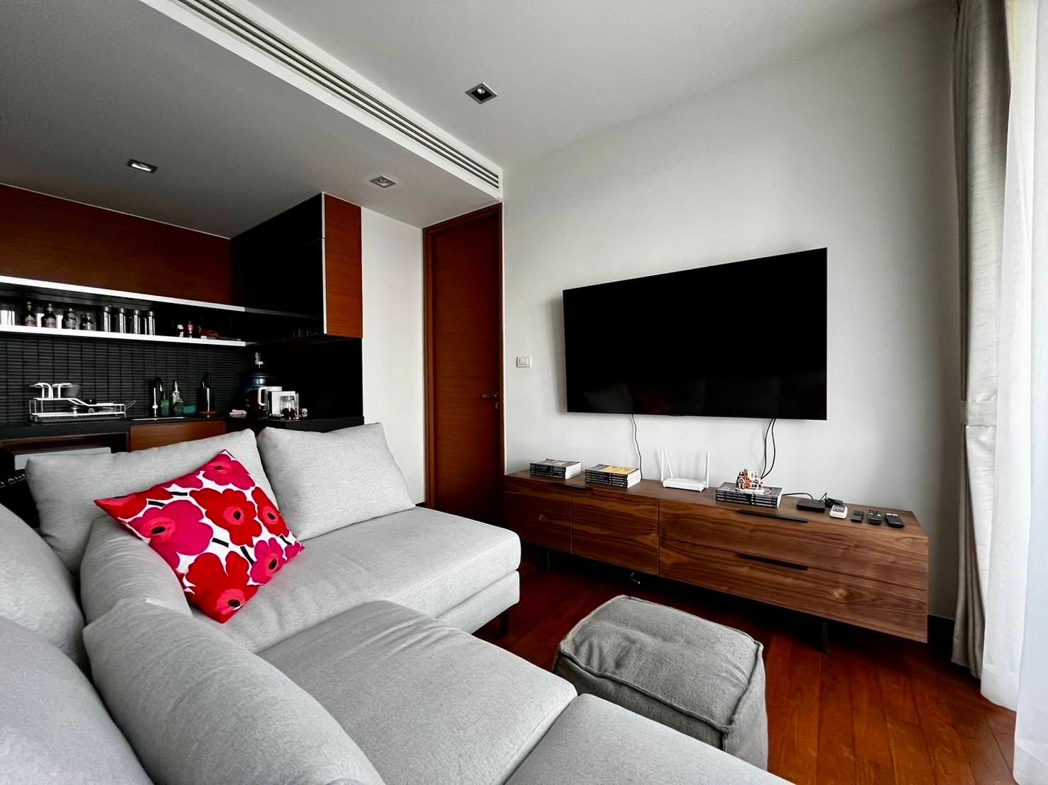 Ashton Morph 38 - Image 1