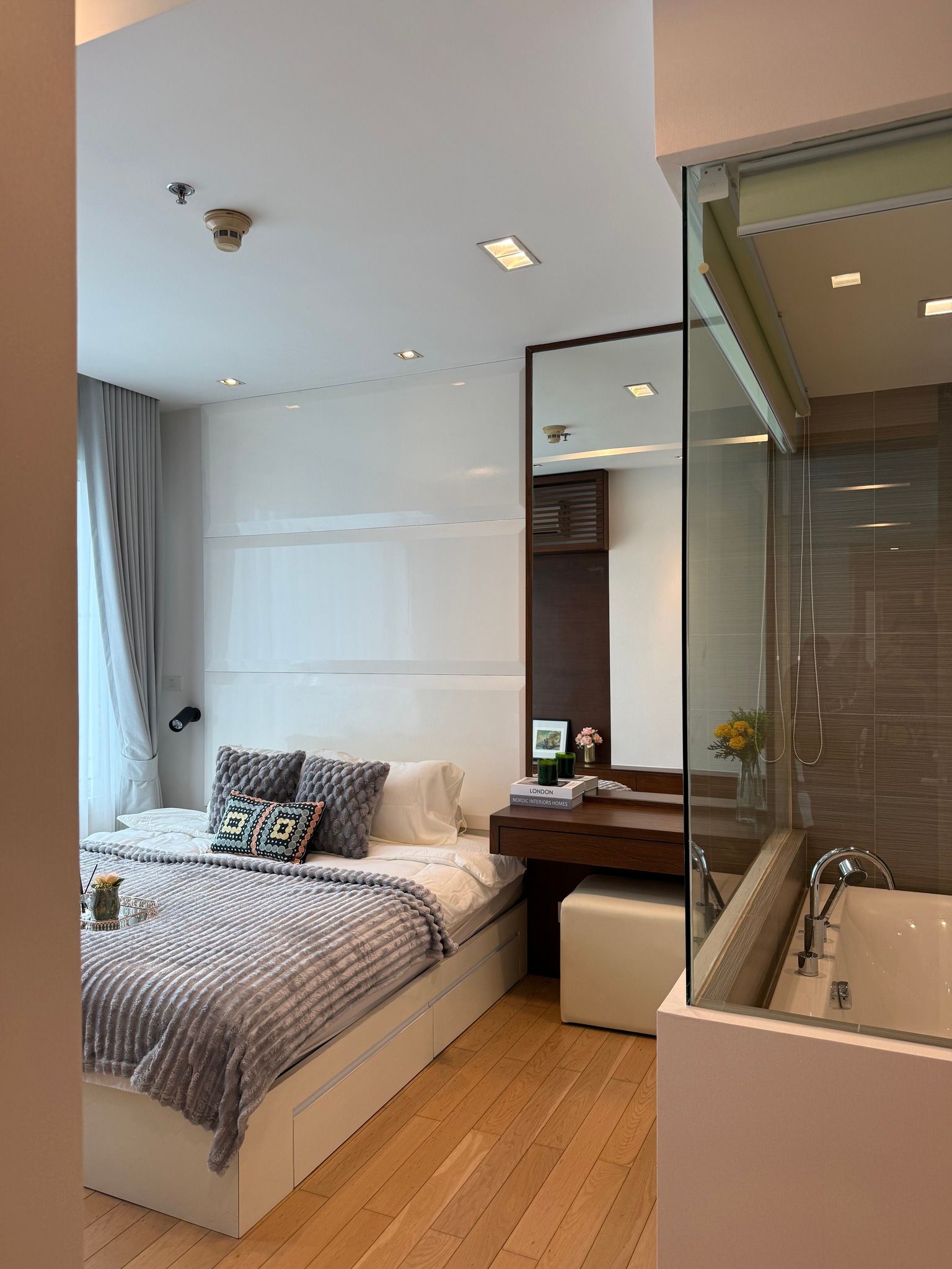 Siri at Sukhumvit - Image 8