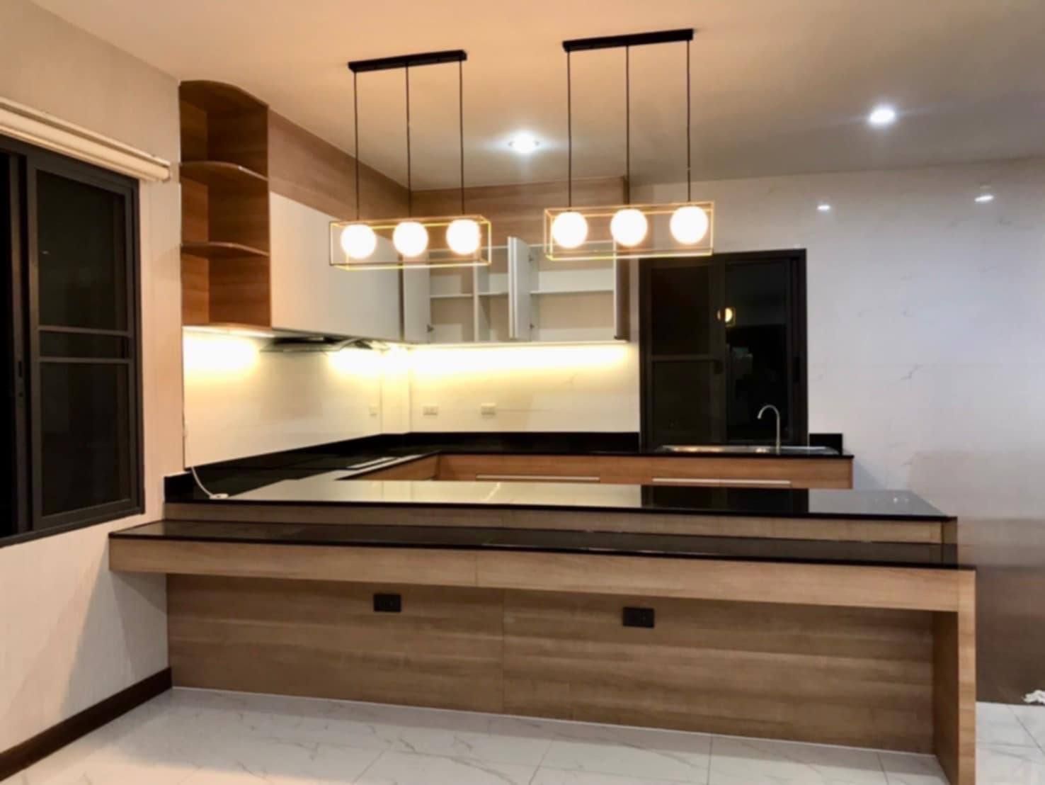 4 ห้องนอน บ้านเดี่ยว สำหรับเช่า ใน พระโขนง, คลองเตย, กรุงเทพมหานคร - Image 11