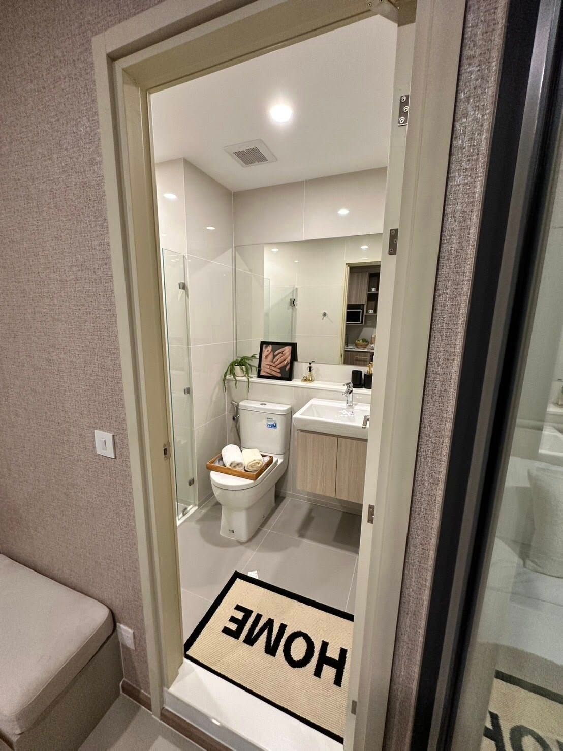 Life Rama 4 - Asoke - Image 11