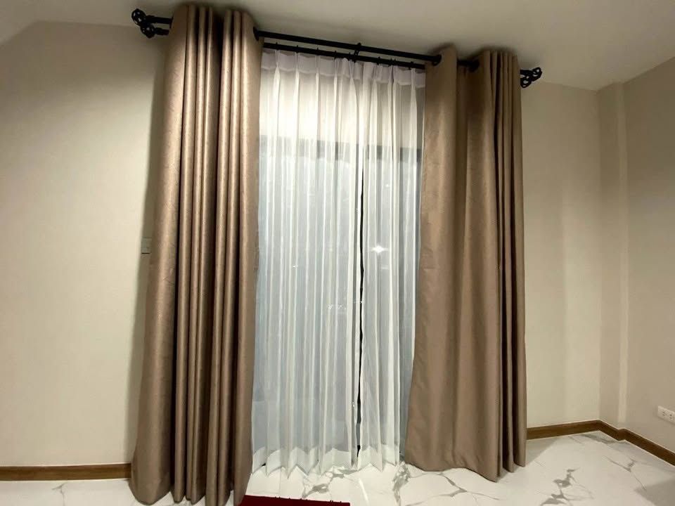 4 卧室 联排别墅 出租 在  - Image 25