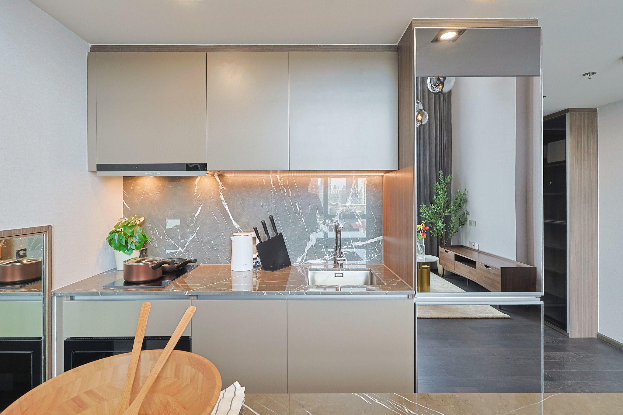 uploads/3efcf3ff-14c0-49cd-a97d-c18a86e0c28f/606808f9-1266-4923-8cc1-b9c5954541e7