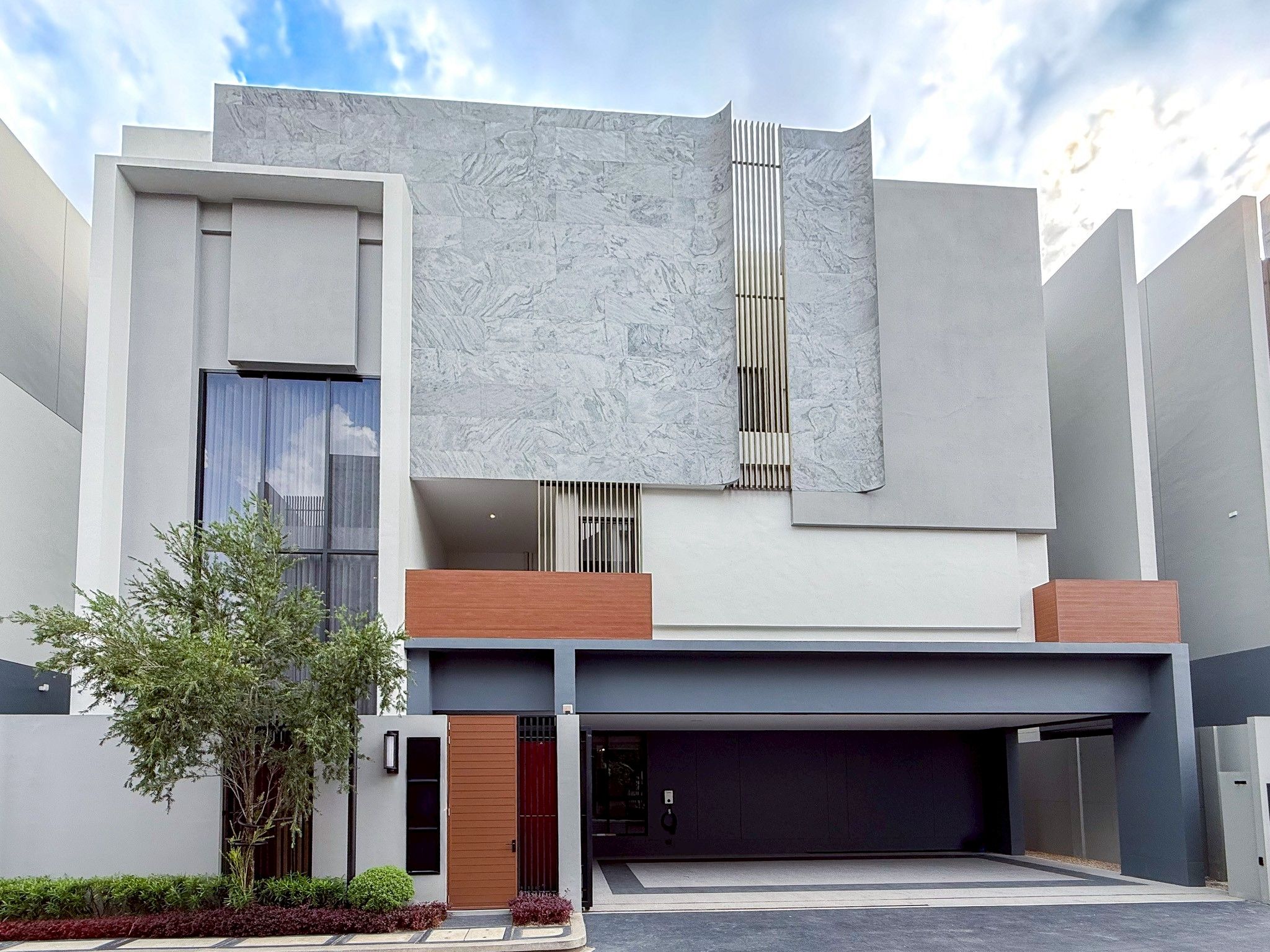 uploads/3efcf3ff-14c0-49cd-a97d-c18a86e0c28f/62c2bfe3-bc32-4321-b8ae-2393e32d7bc4