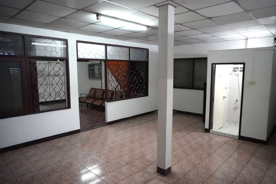  建筑物 出租 在  - Image 3