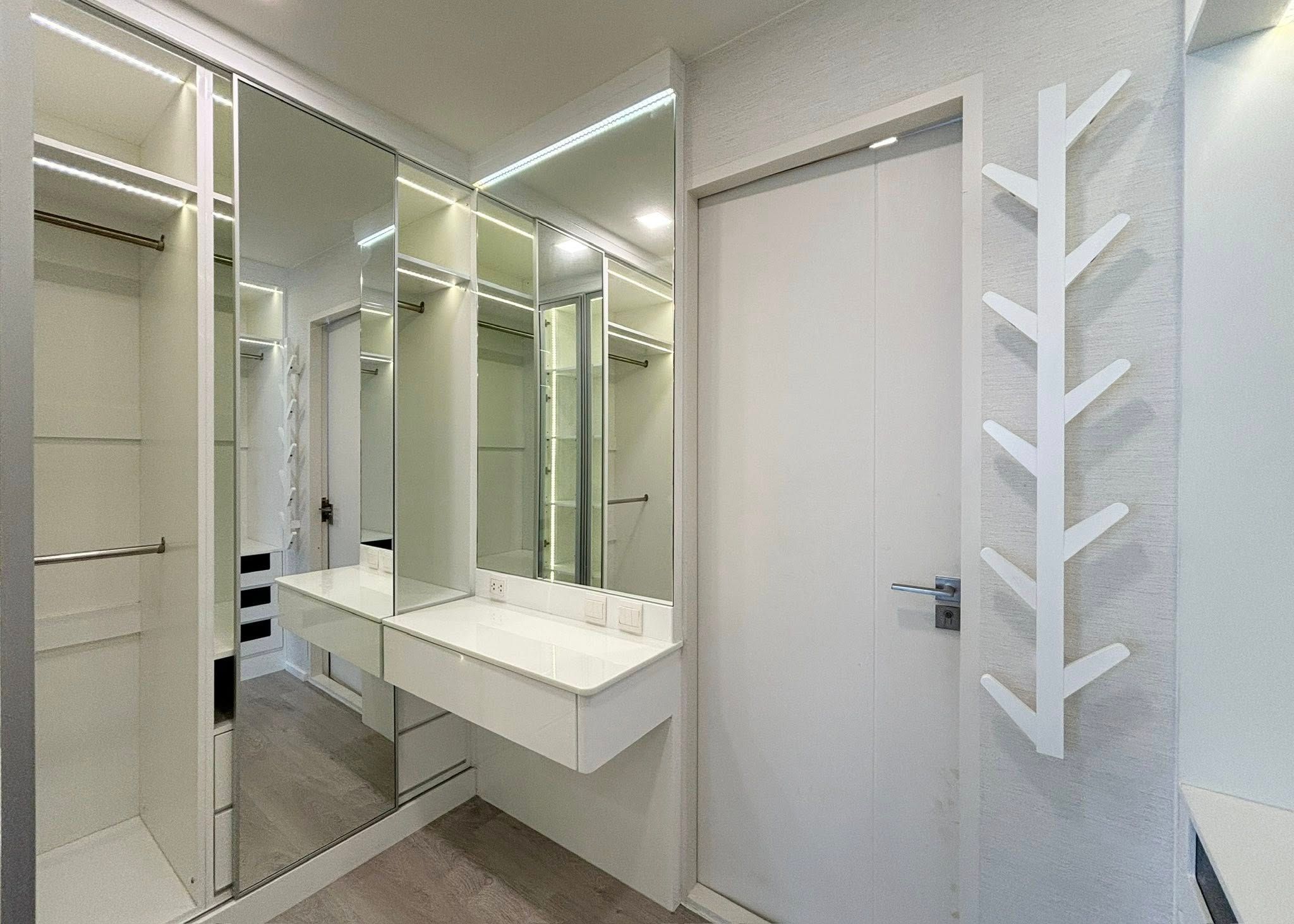 Mantana Bangna-Wongwaen - Image 16