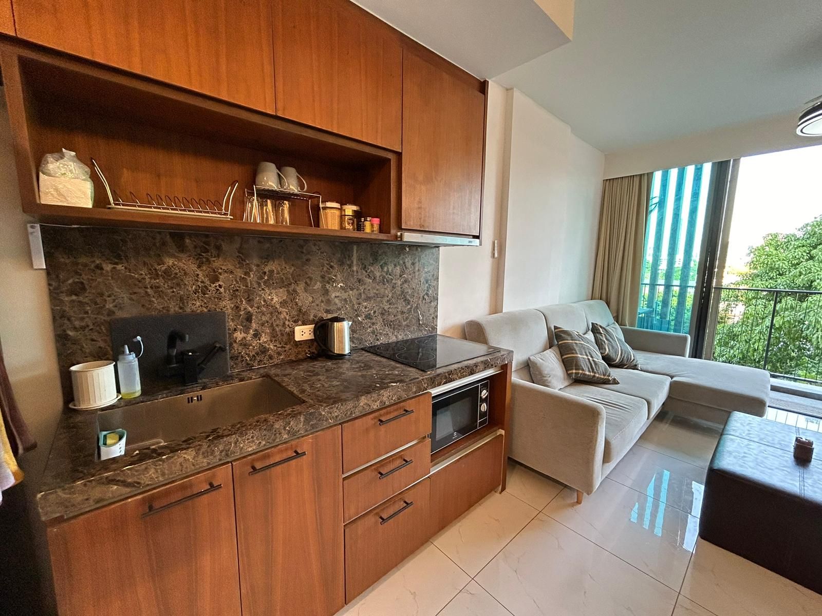 Siamese Thirty Nine - Image 11