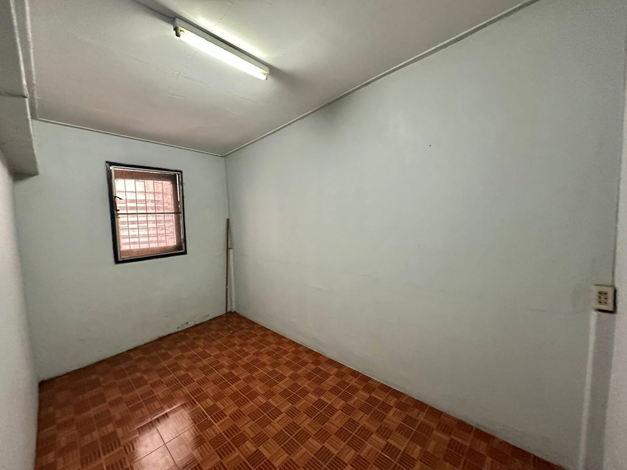 4 卧室 联排别墅 出租 在  - Image 16