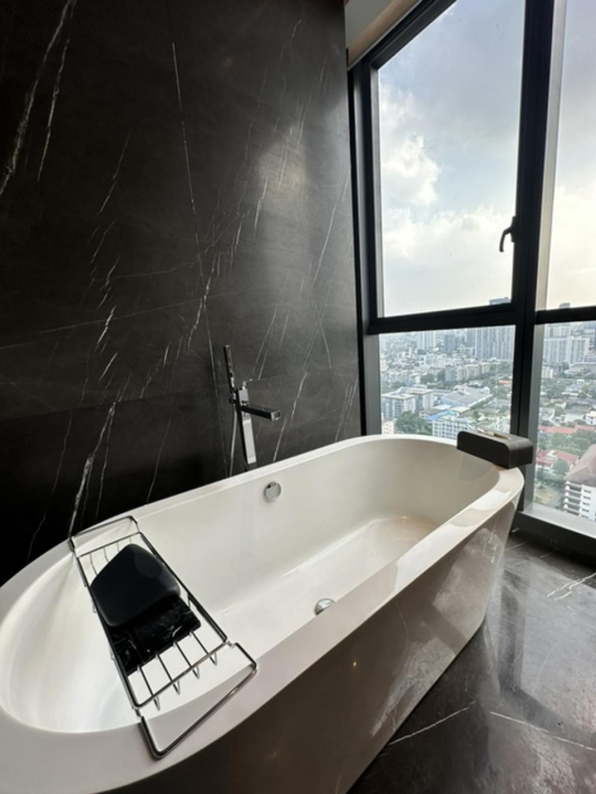 The Monument Thong Lo - Image 21