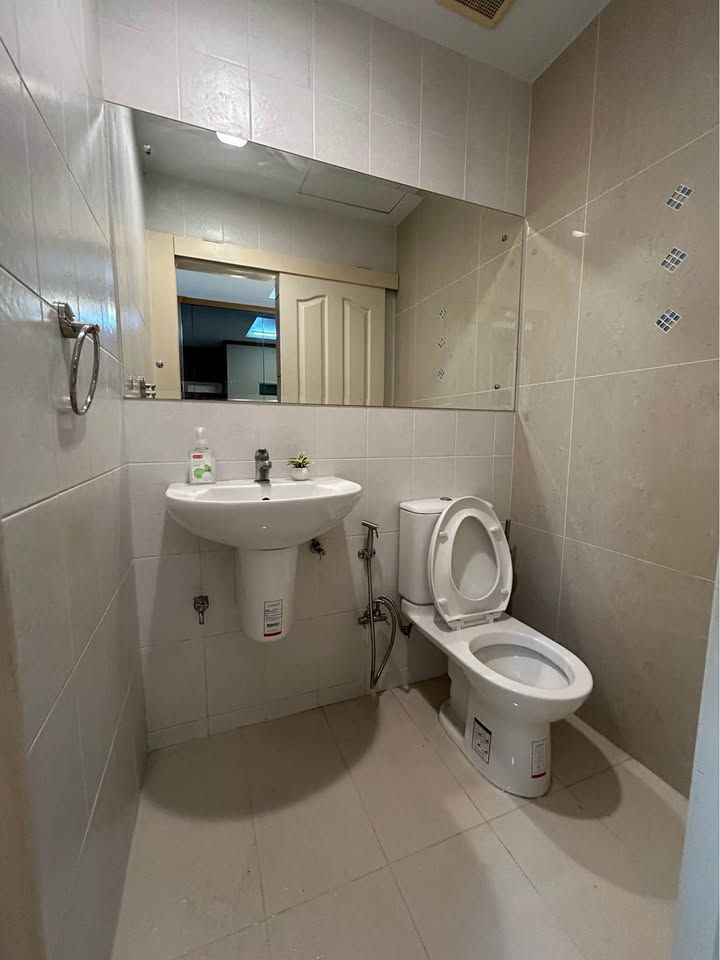 3 卧室 联排别墅 出租 在  - Image 7