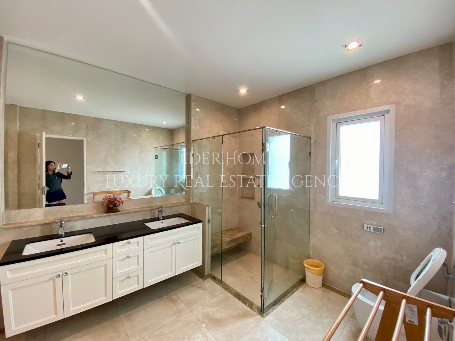 uploads/3efcf3ff-14c0-49cd-a97d-c18a86e0c28f/6bb3158b-a71e-40be-bd6b-76ba22869de4