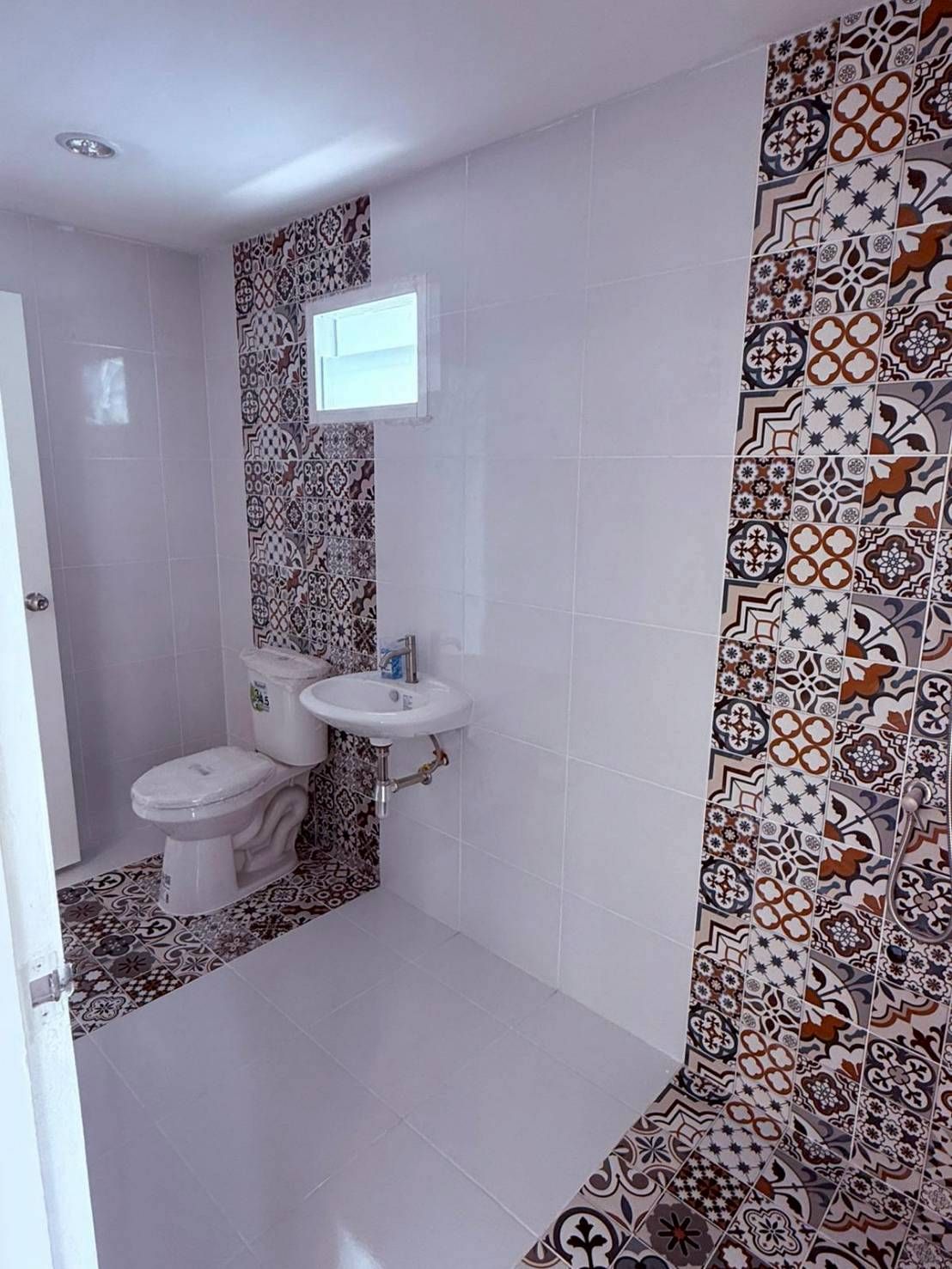 2 卧室 独立房屋 出租 在  - Image 6