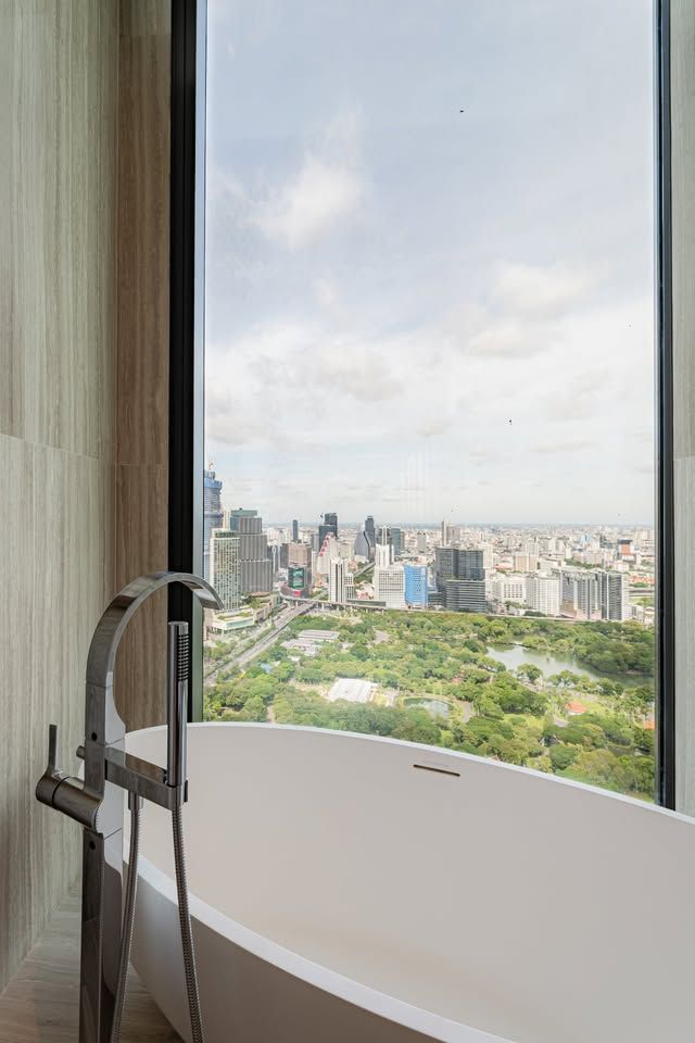 3 Bedroom Condo For Sale in Lumphini, Pathum Wan, Bangkok - Image 24