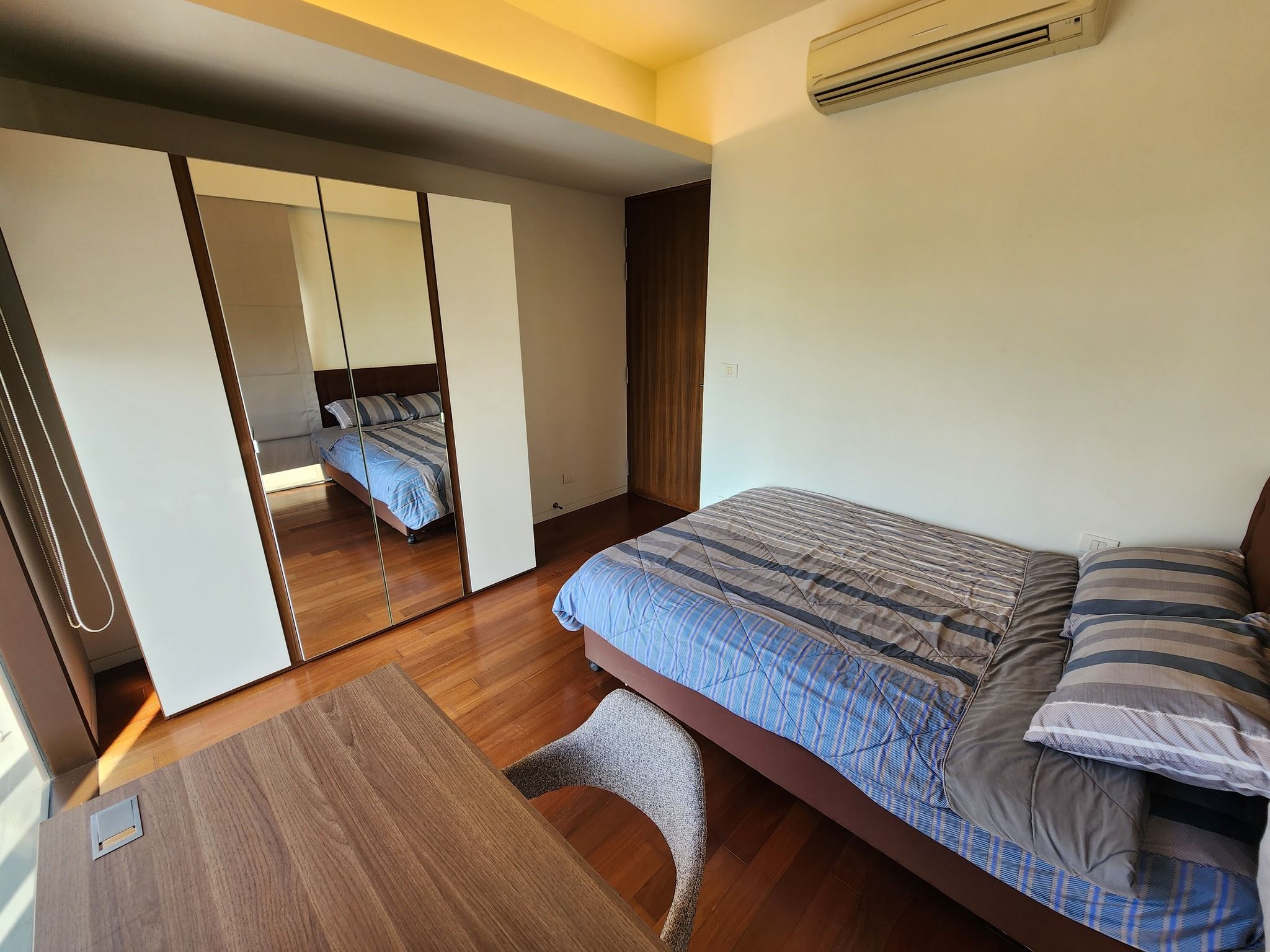 Hansar Rajdamri - Image 5