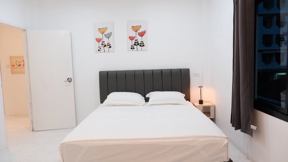 5 Bedroom House For Rent in Bang Na, Bang Na, Bangkok - Image 35