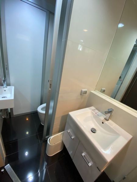 2 卧室 公寓 出售 在  - Image 10