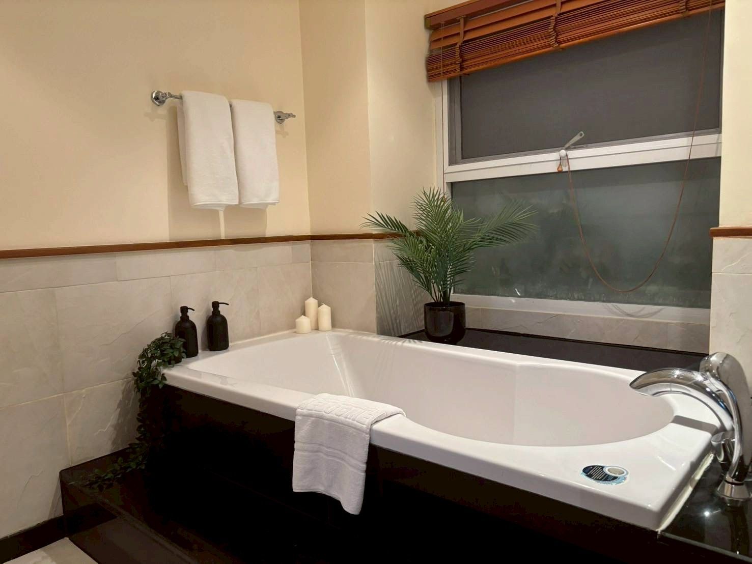 Sathorn Seven Residence - Image 6