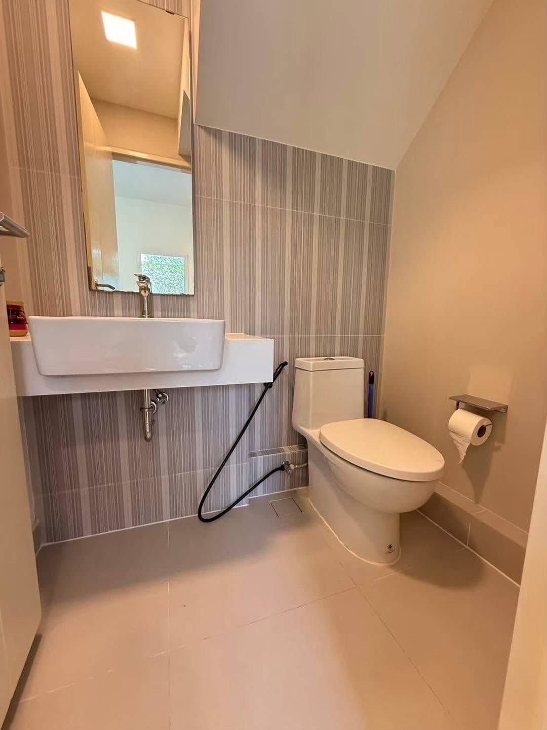 uploads/3efcf3ff-14c0-49cd-a97d-c18a86e0c28f/704a30ac-51d8-4819-9c0f-2f285ff9bc67