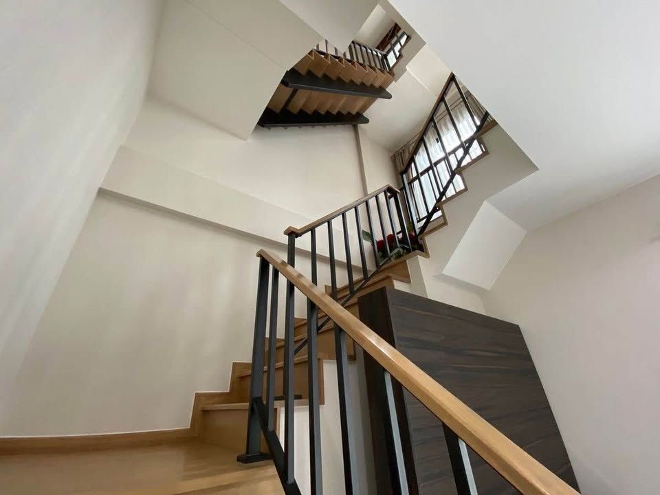 4 卧室 联排别墅 出租 在  - Image 10