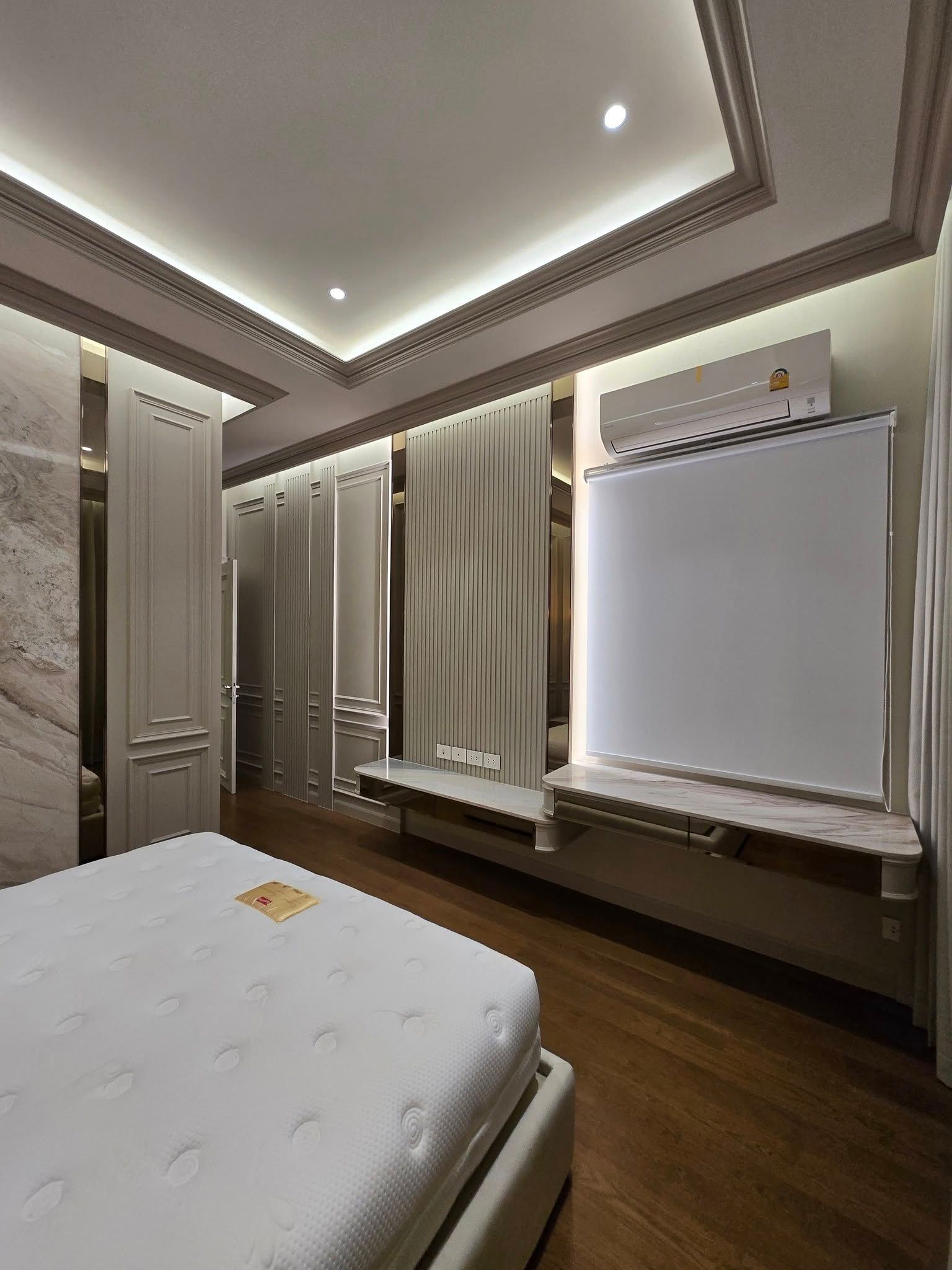 Narasiri Krungthepkreetha - Image 12