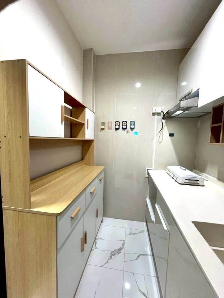 4 卧室 联排别墅 出租 在  - Image 24