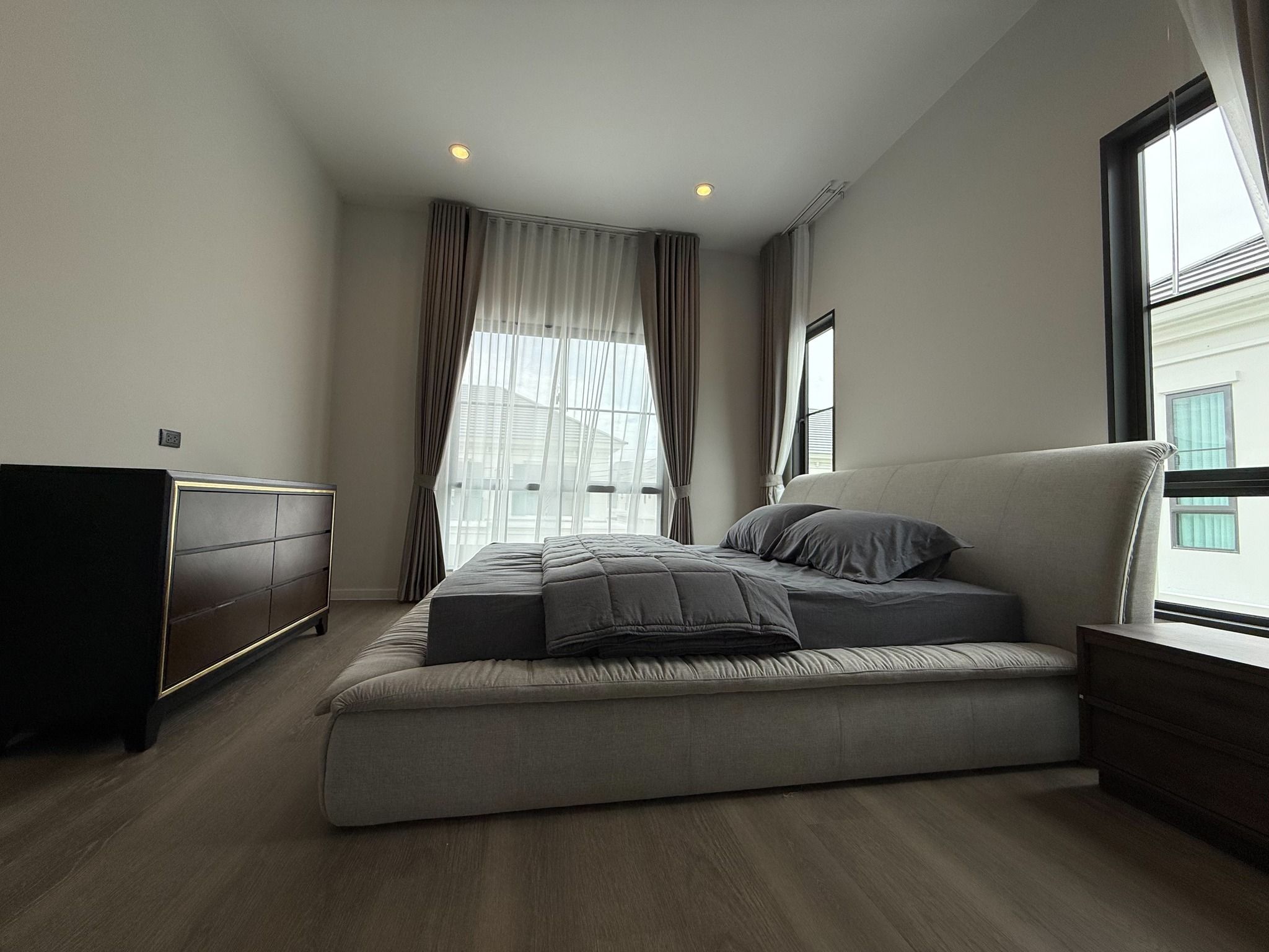 SETTHASIRI BANGNA - Image 19