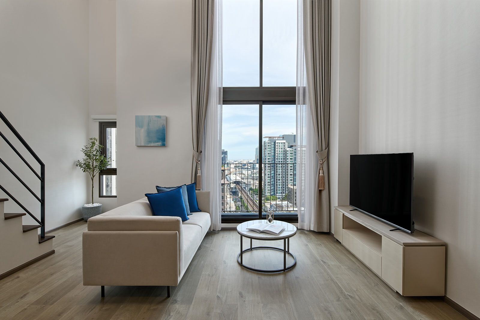 1 ห้องนอน คอนโด สำหรับเช่า ใน บางจาก, พระโขนง, กรุงเทพมหานคร - Image 2