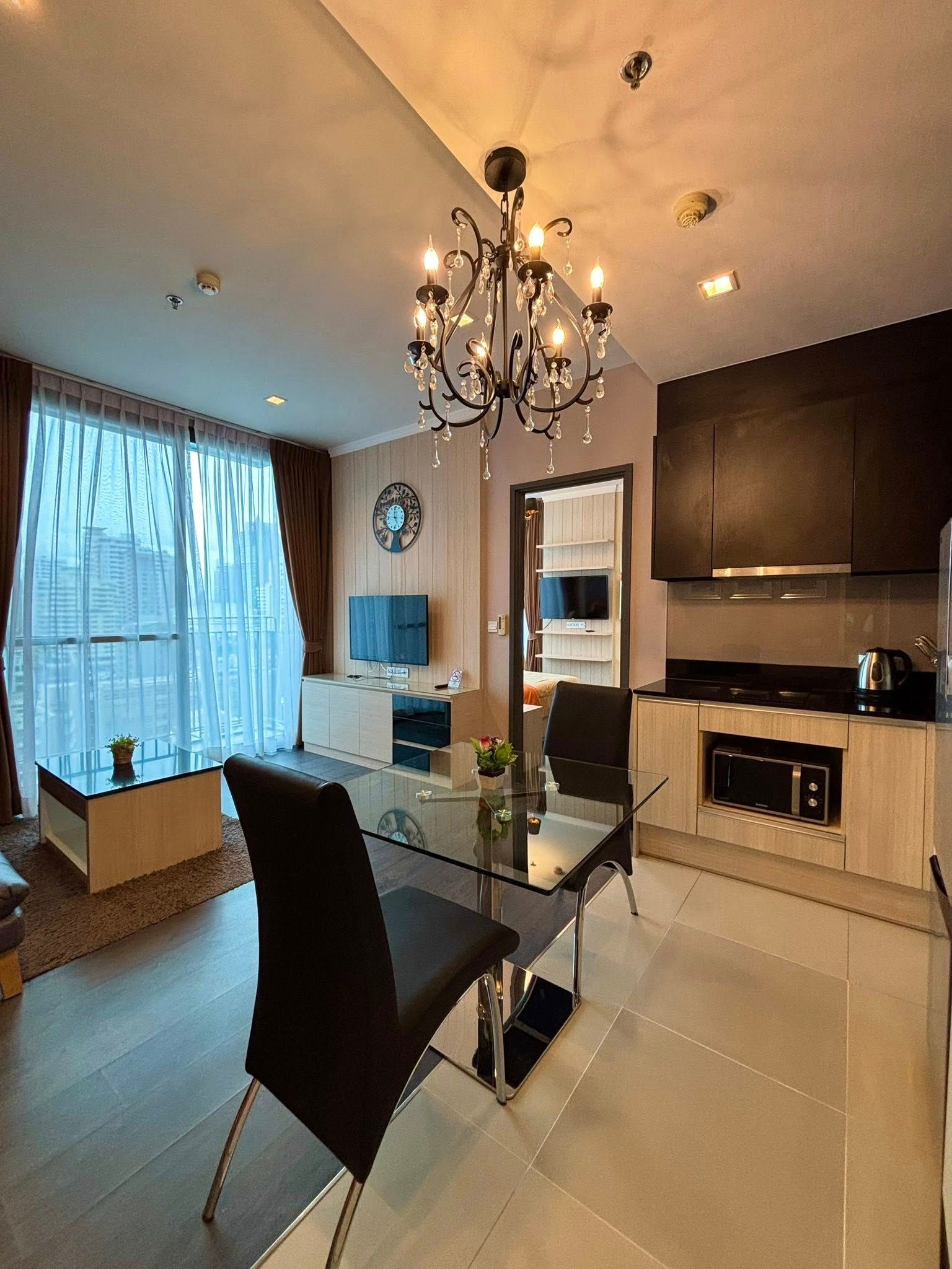 1 卧室 公寓 出租 在  - Image 2