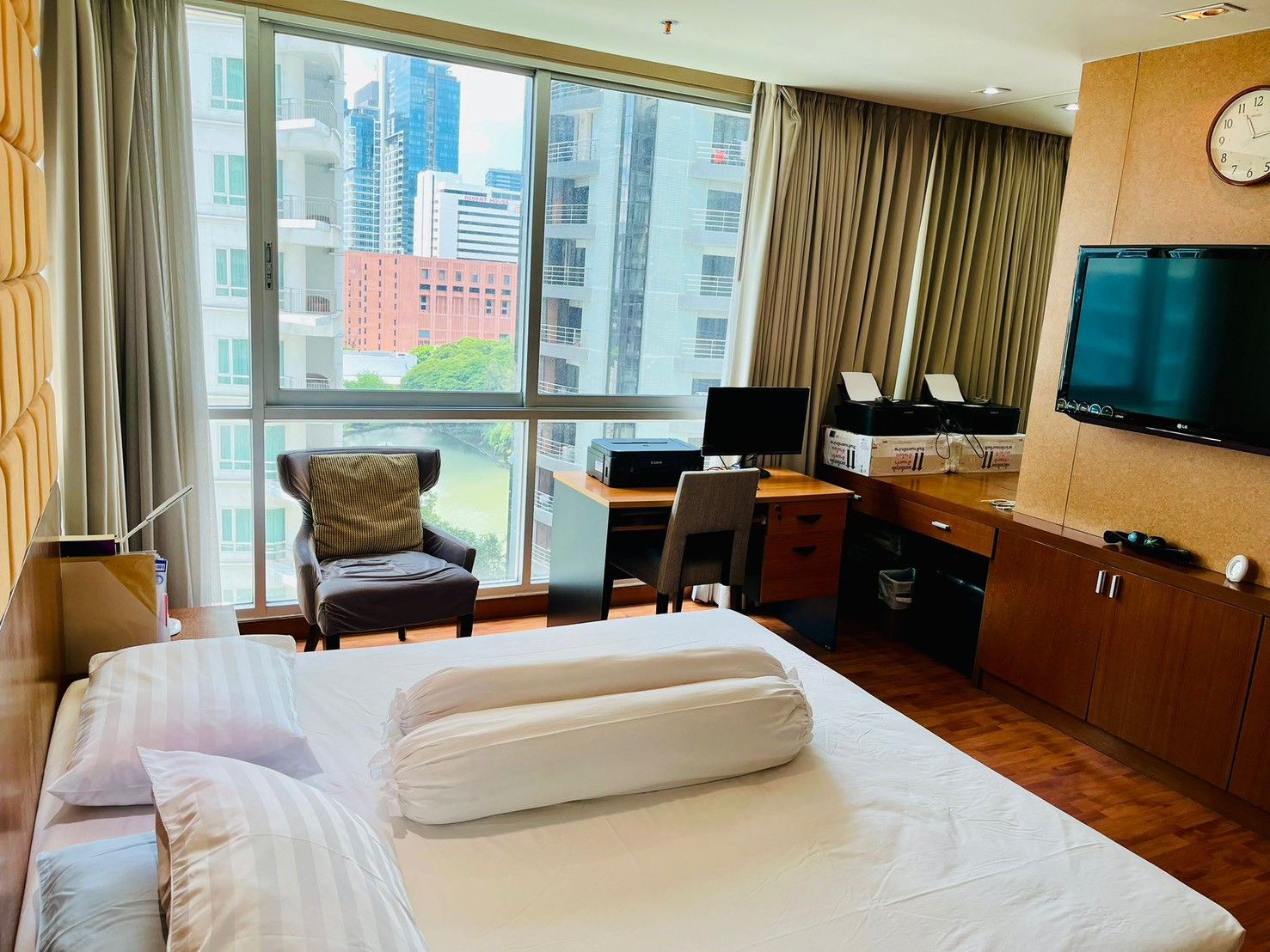 uploads/3efcf3ff-14c0-49cd-a97d-c18a86e0c28f/74abfab2-95db-4933-9b81-701a4f26540f