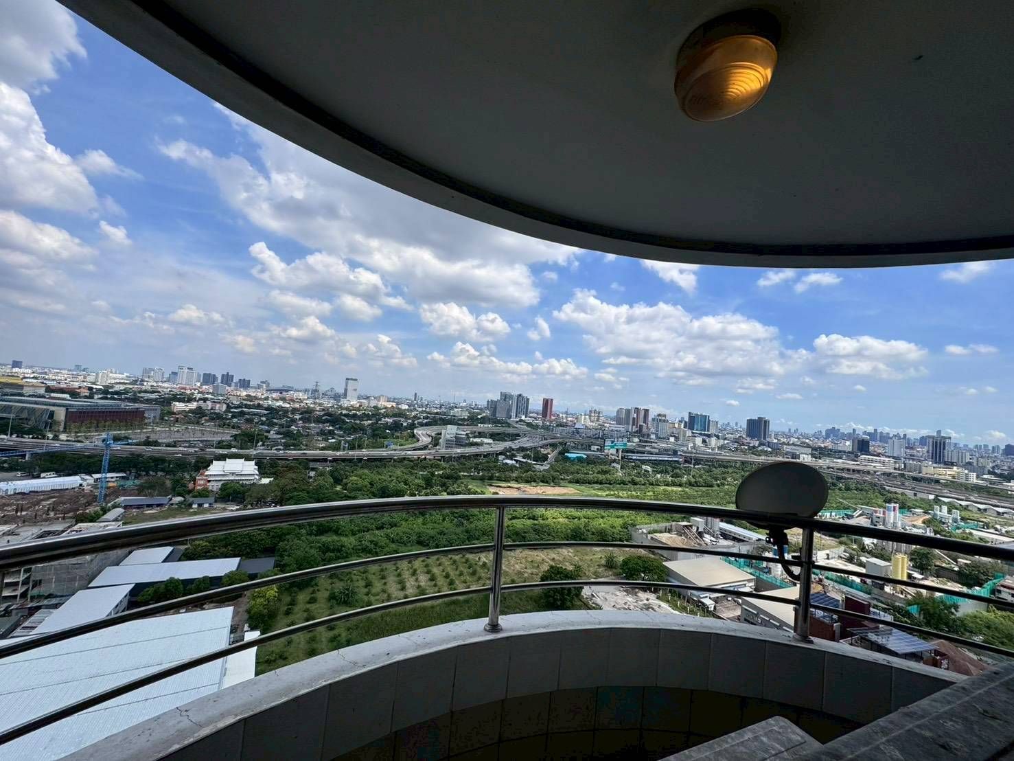 รอยัล ไนน์ เรสซิเดนท์ - Image 9