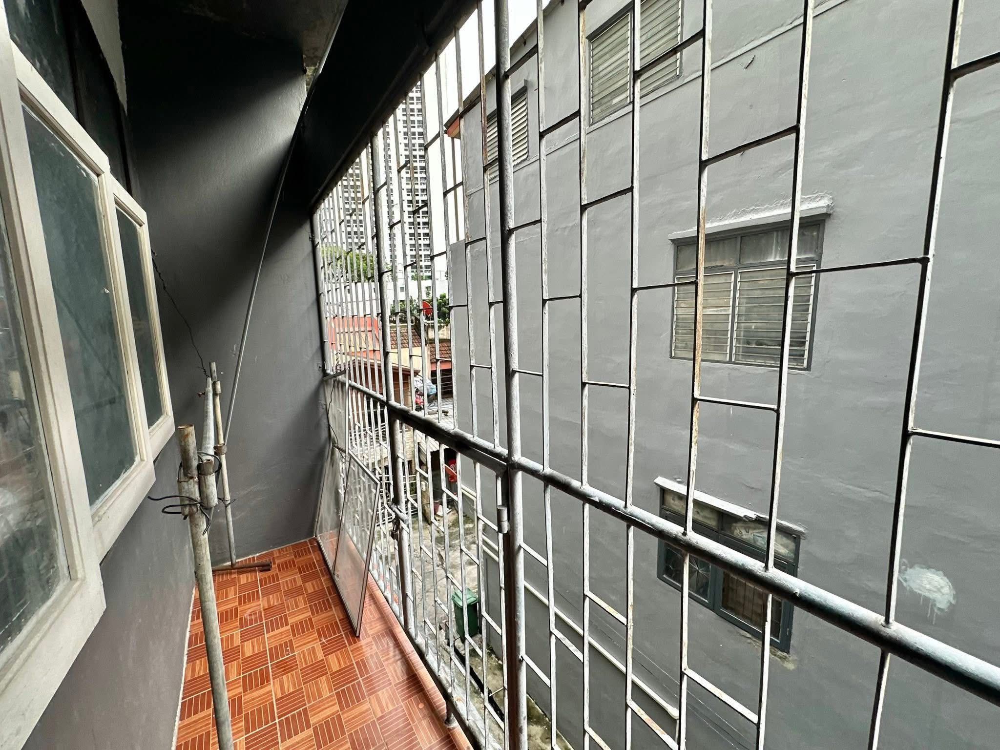 4 卧室 联排别墅 出租 在  - Image 10