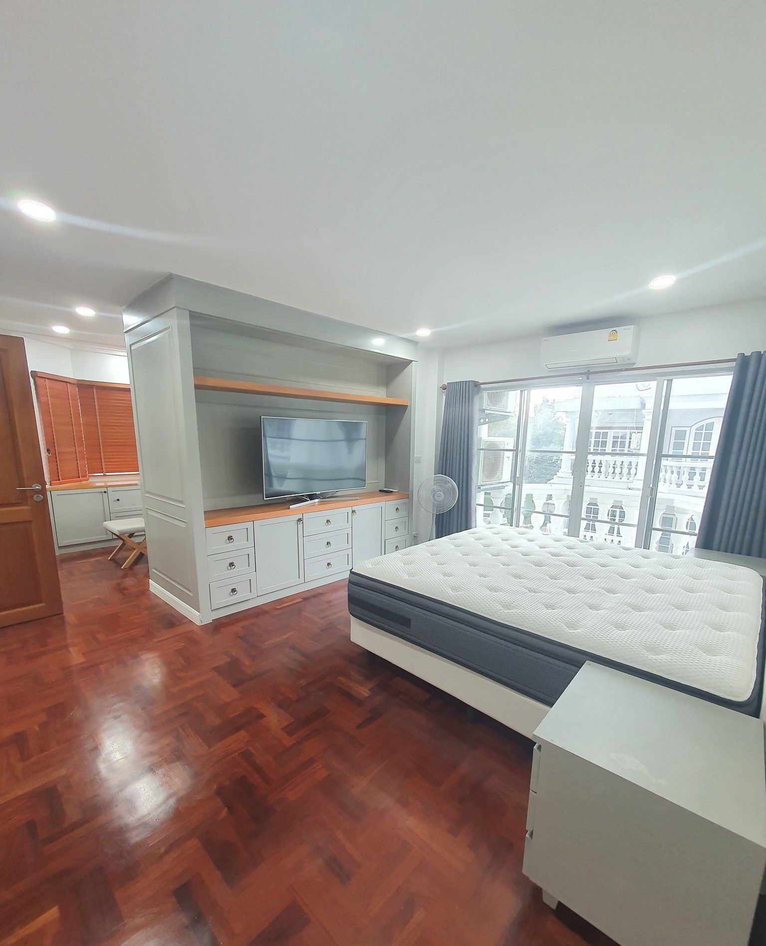 uploads/3efcf3ff-14c0-49cd-a97d-c18a86e0c28f/786c293b-7ee6-4945-bbd4-6892c3b815be