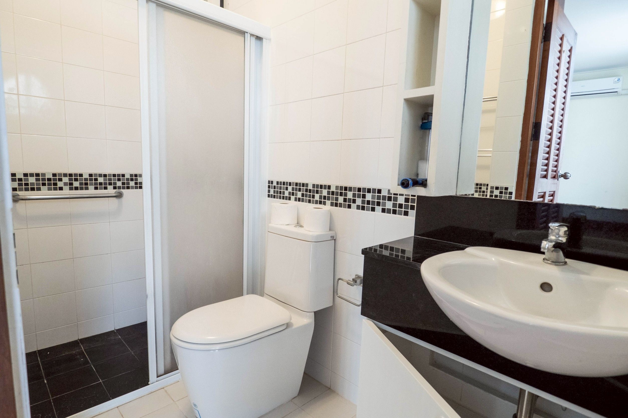 5 卧室 联排别墅 出租 在  - Image 19