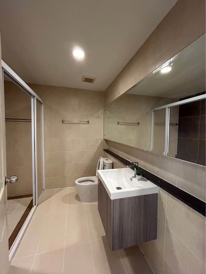 3 卧室 联排别墅 出租 在  - Image 12