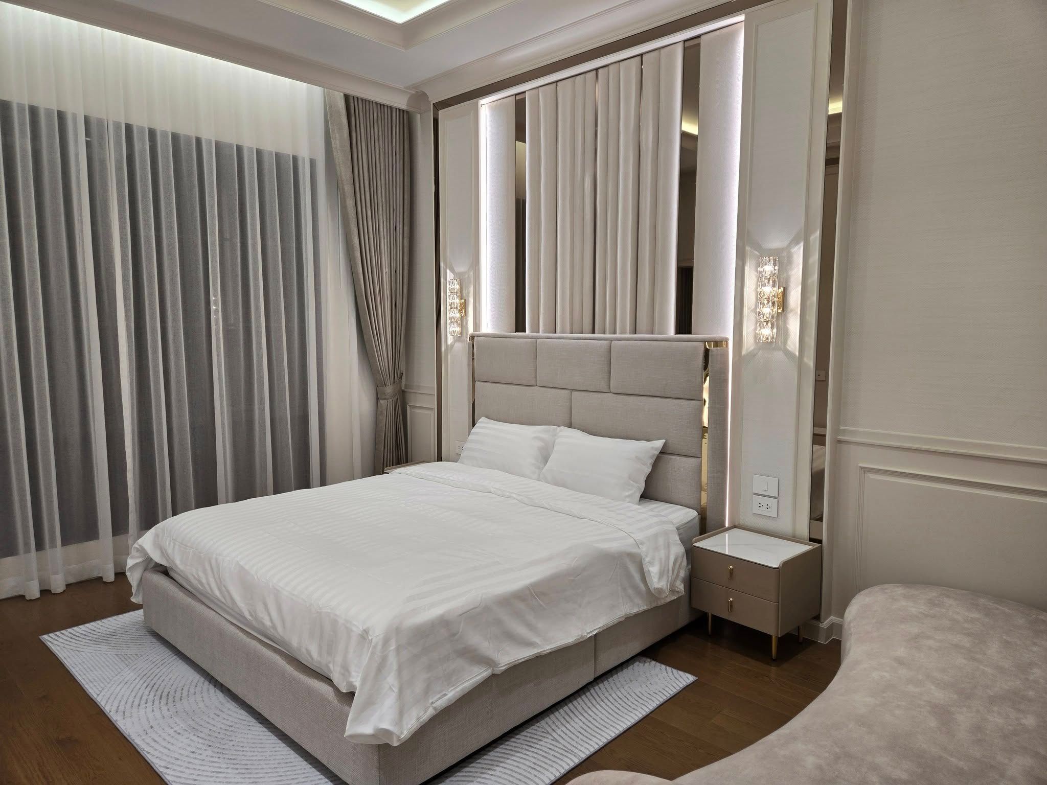 Narasiri Krungthepkreetha - Image 9