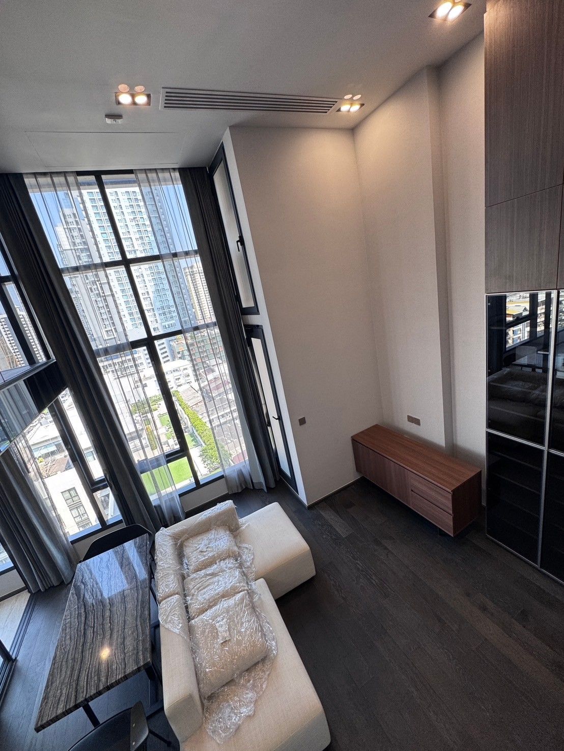 คอนเนอร์ ราชเทวี - Image 3