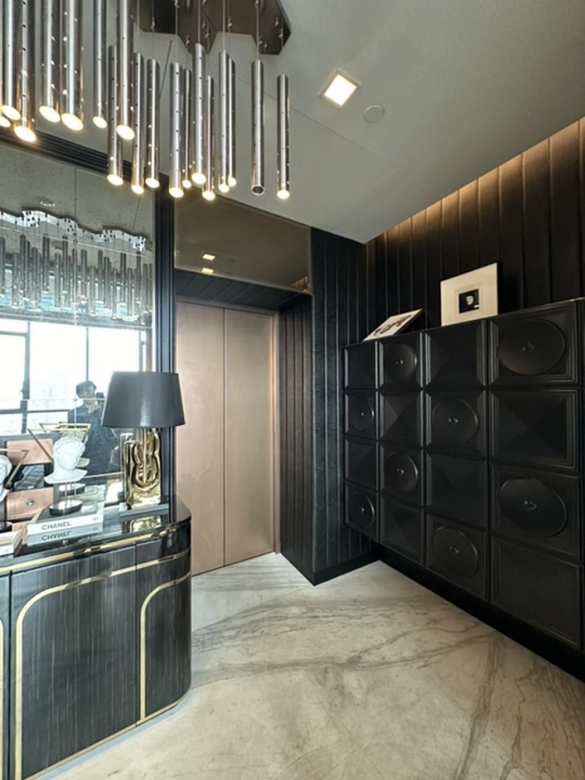 The Monument Thong Lo - Image 8