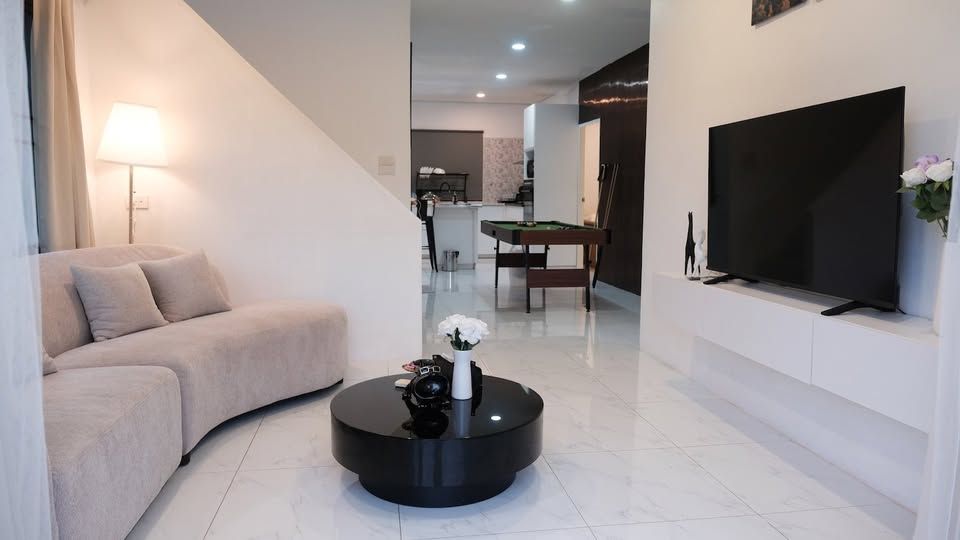 5 Bedroom House For Rent in Bang Na, Bang Na, Bangkok - Image 4