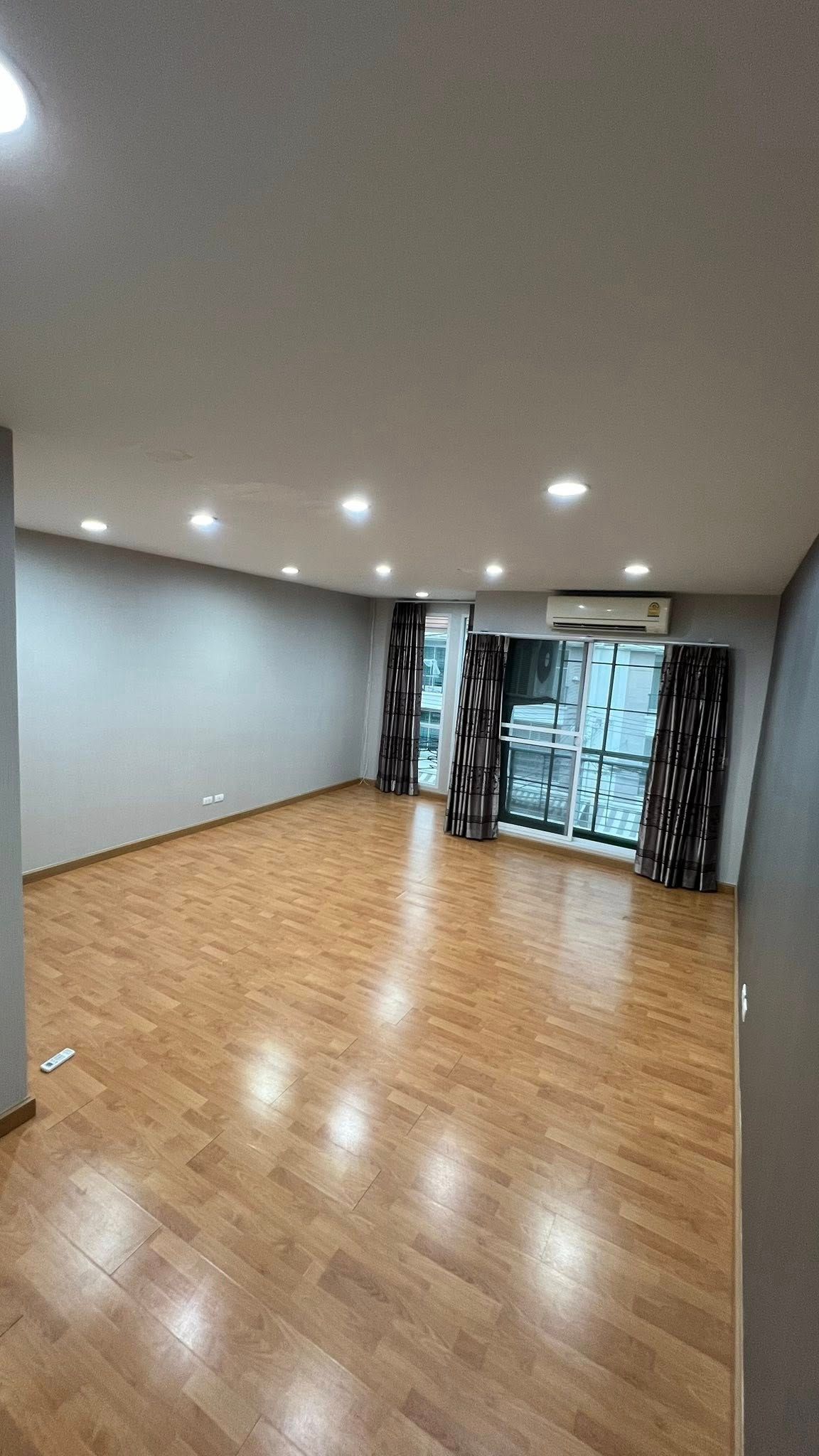 3 ห้องนอน ทาวน์เฮาส์ สำหรับขาย ใน หนองบอน, ประเวศ, กรุงเทพมหานคร - Image 3