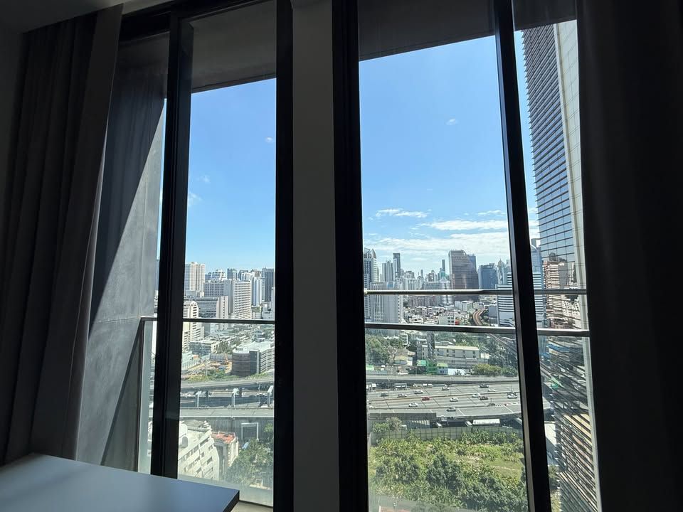 Noble Ploenchit - Image 6