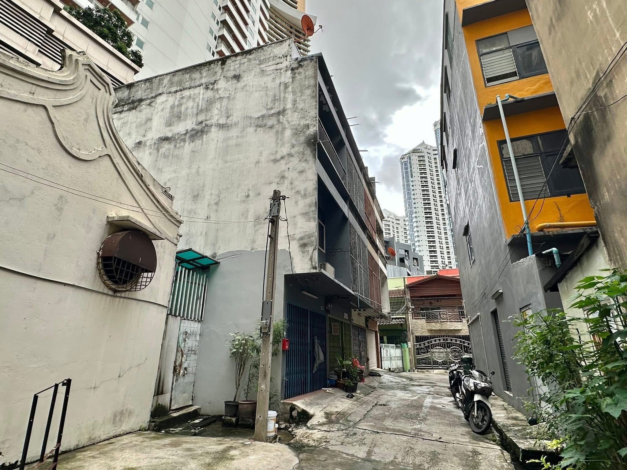 4 卧室 联排别墅 出租 在  - Image 30