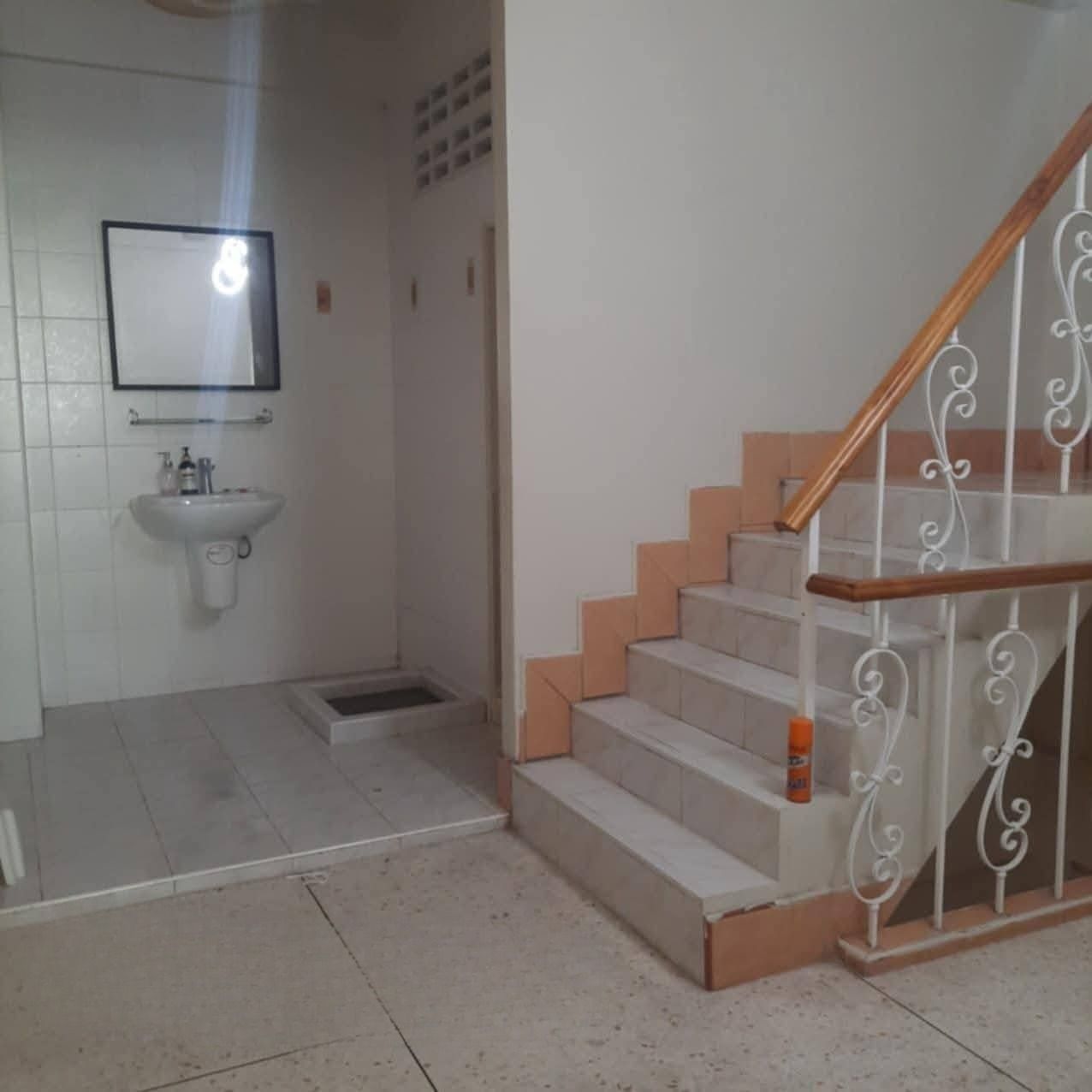  Building For Rent in Rong Mueang, Pathum Wan, Bangkok - Image 7