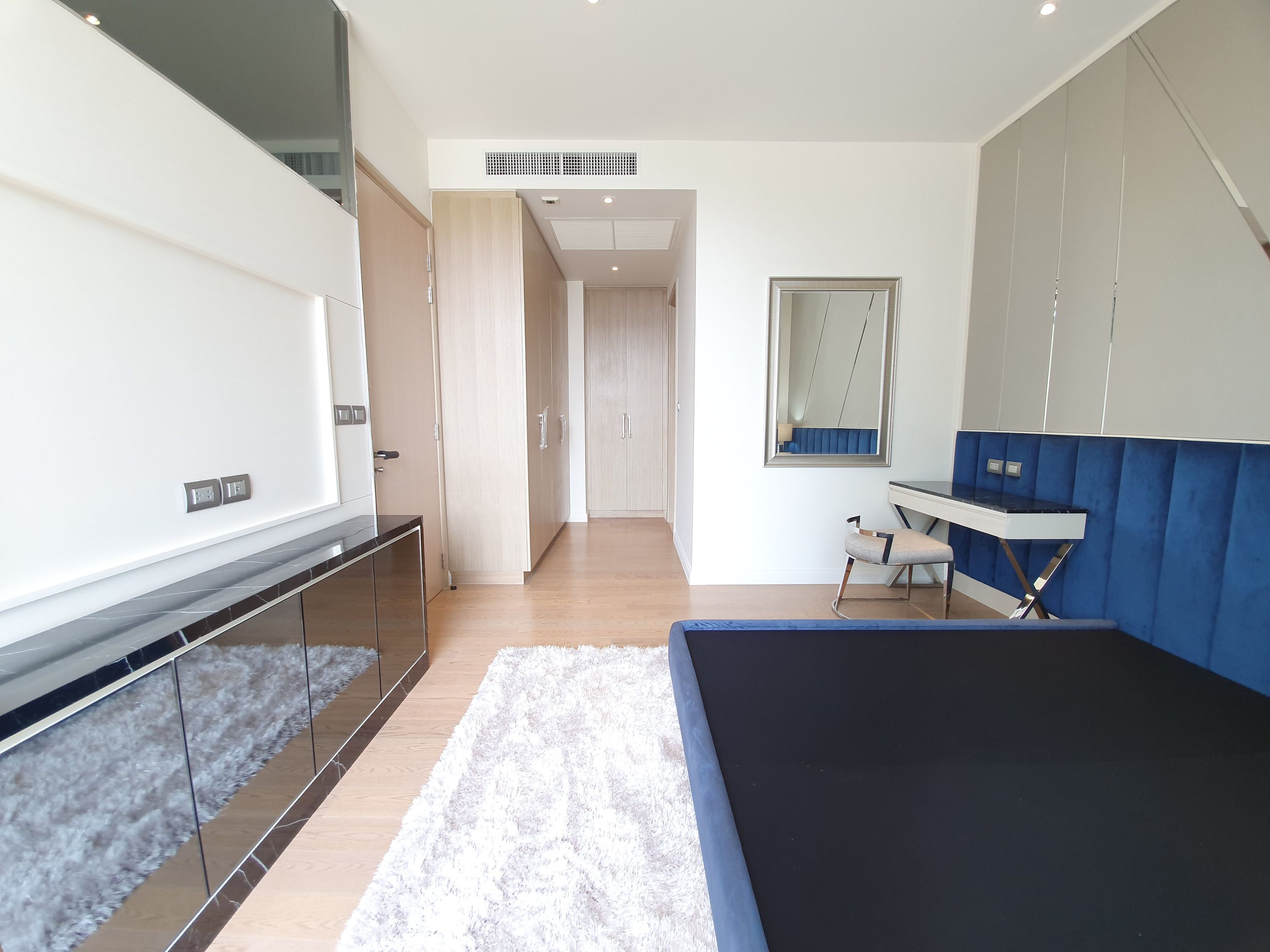 Magnolias Waterfront Residences - Image 13