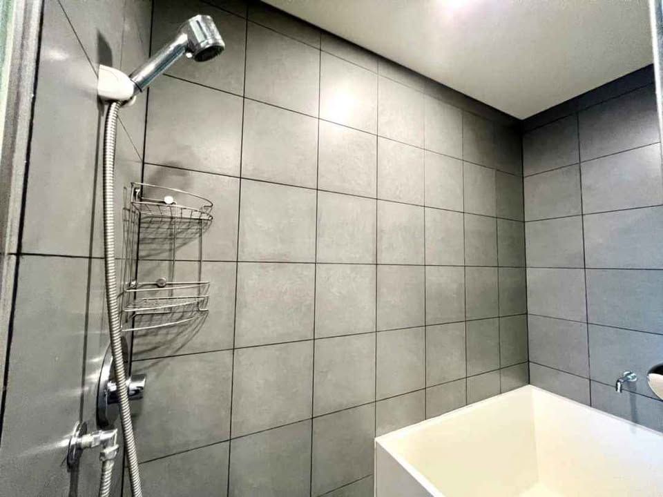 Siamese Ratchakru - Image 5