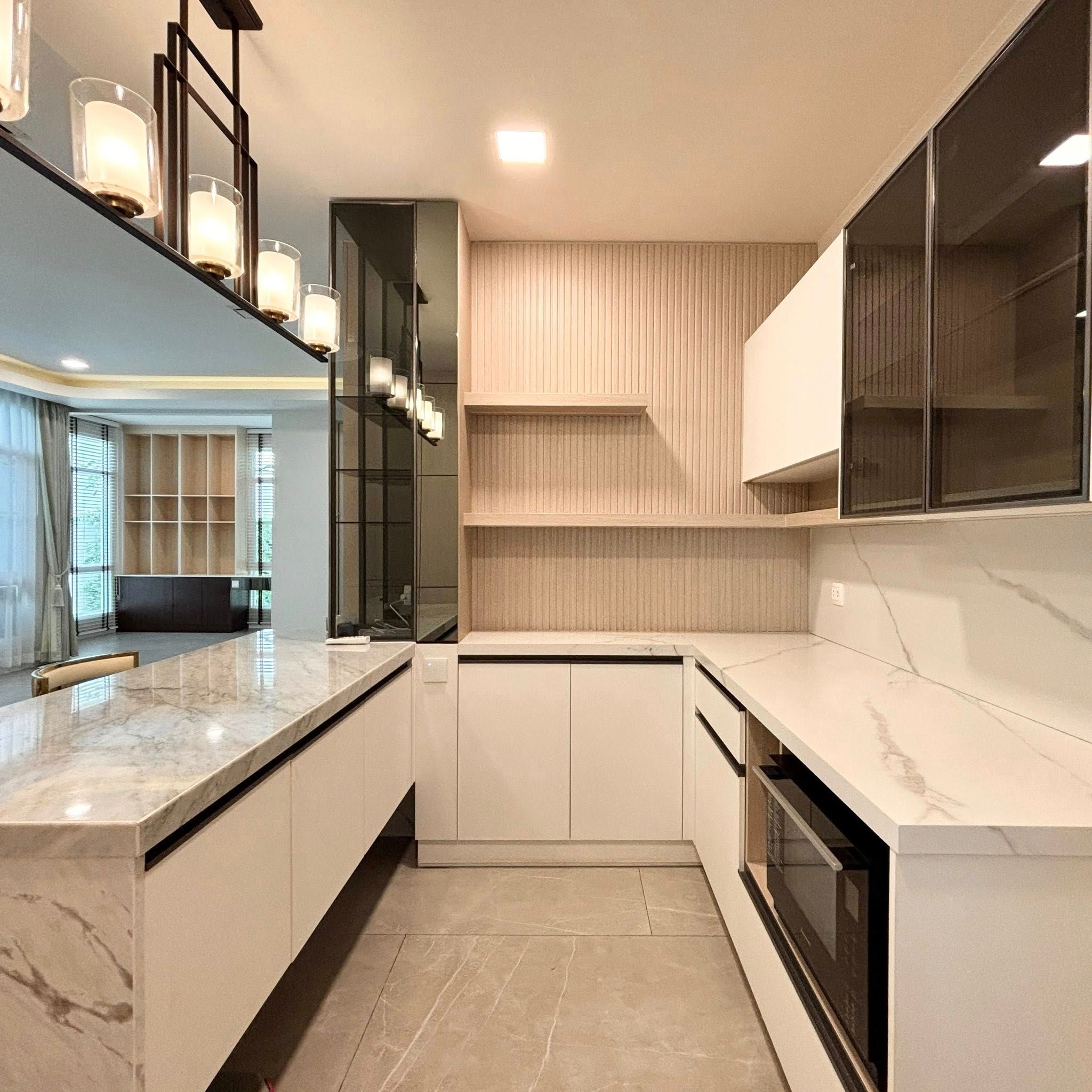 Mantana Bangna-Wongwaen - Image 11