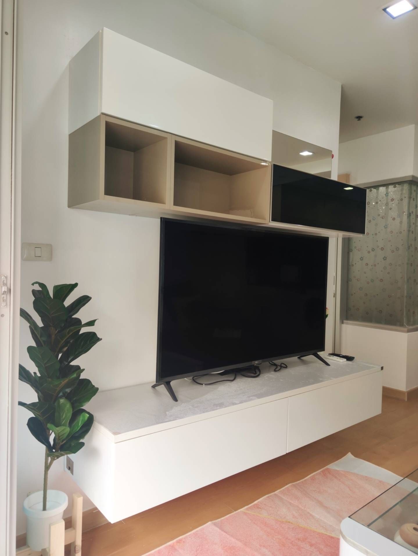 2 Bedroom Condo For Rent in Maha Phruettharam, Bang Rak, Bangkok - Image 4