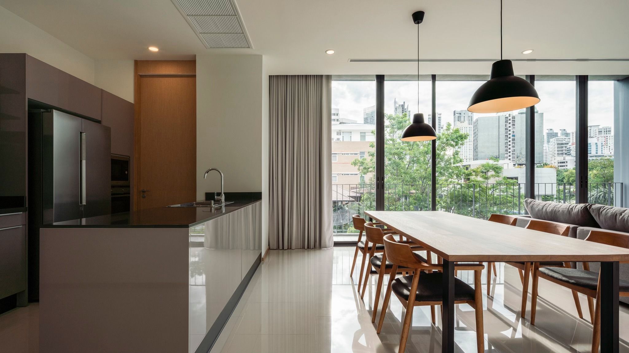 Vana Residences Sukhumvit 26 - Image 2